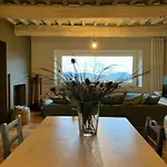 Restored Between Rome And Florence Holiday home